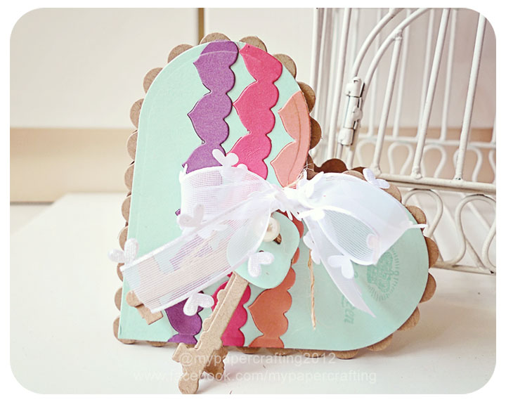 Heart border strip in Heart-shaped card