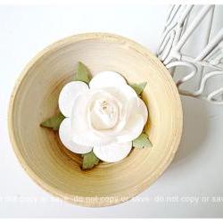 2 Rose Big paper flower white / pack  