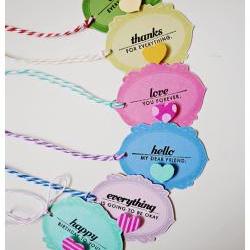 Tag-It Oval Frame