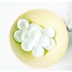 10 Satin flowers pale green petal / pack  